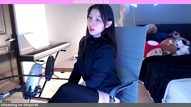 Snapshot of minarocket_ chatting on 12-06-24, 04:01 minarocket  online show from 12-06-24, 04:01