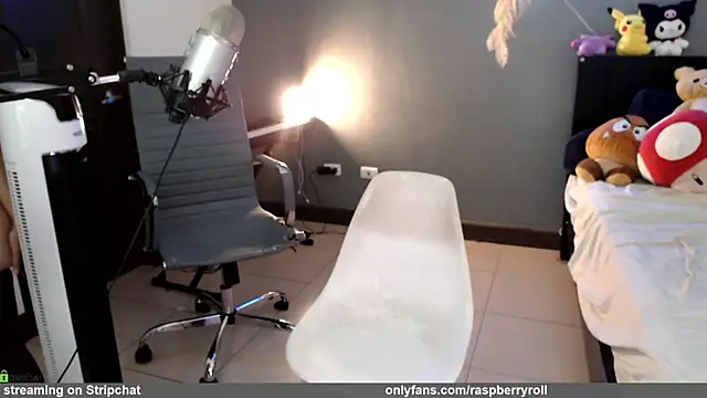 minarocket  online show from 06-19-26, 04:02