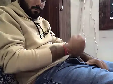 brownie cake cb online show from 10-31-25, 08:55