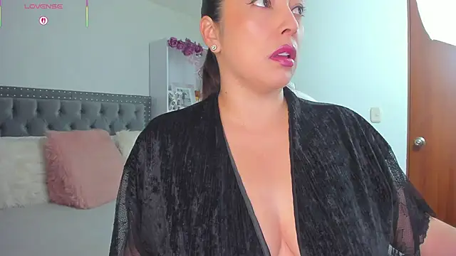 Kyllie B online show from 04-23-26, 03:13