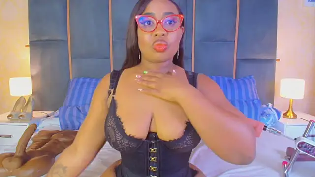 CaseyMoon online show from 10-02-25, 12:52