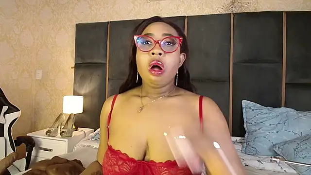 CaseyMoon online show from 11-25-25, 12:38