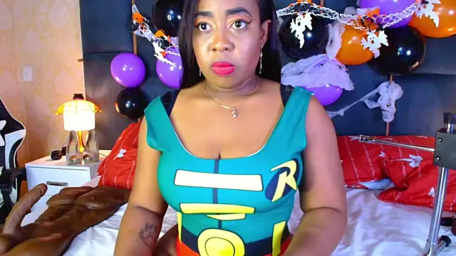 CaseyMoon online show from 10-24-25, 12:48