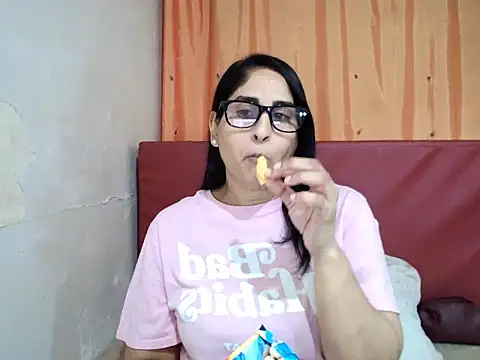 Indiankushy online show from 10-30-25, 04:15