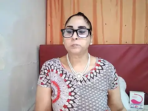 Snapshot of Indiankushy chatting on 10-22-25, 04:39 Indiankushy online show from 10-22-25, 04:39