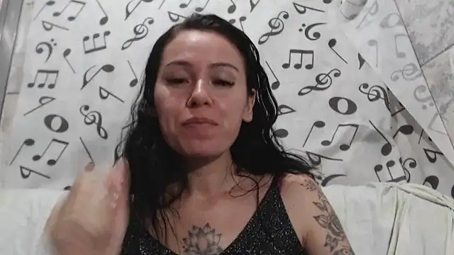 Snapshot of Venusluxodomme chatting on 12-05-24, 09:00 Venusluxodomme online show from 12-05-24, 09:00
