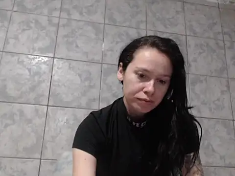 Venusluxodomme online show from 10-26-25, 01:22