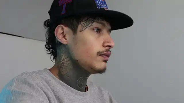 trieone online show from 02-12-25, 04:23