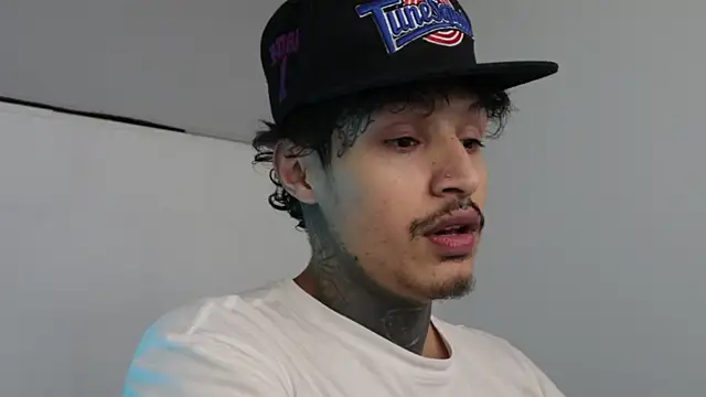 trieone online show from 02-13-25, 04:11