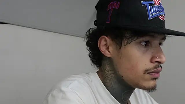 trieone online show from 03-22-25, 04:14