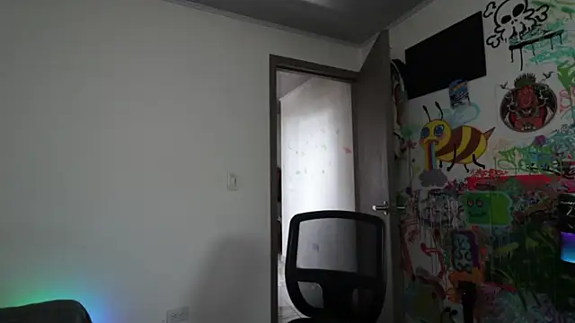 trieone online show from 04-02-26, 02:13