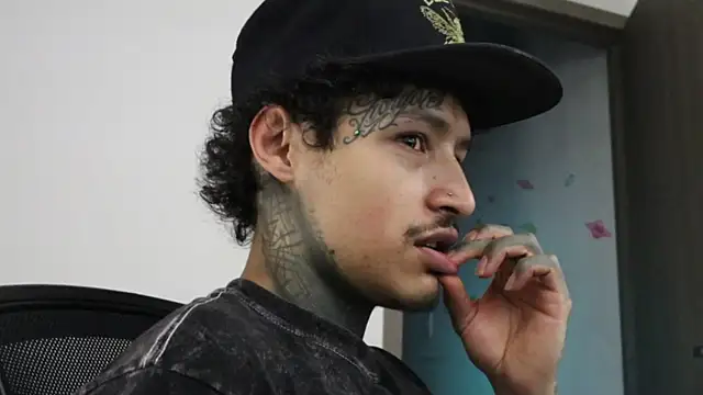 trieone online show from 10-13-25, 09:38