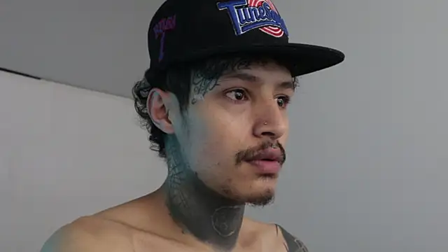 trieone online show from 02-26-25, 02:59