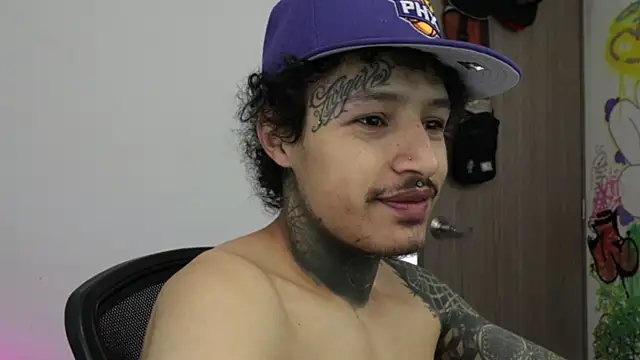 trieone online show from 02-08-26, 03:10