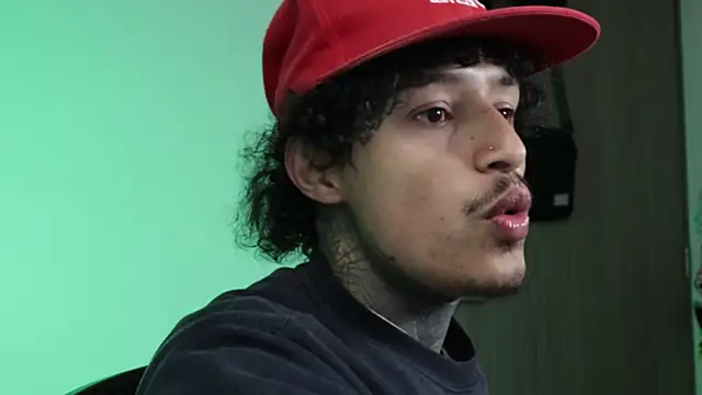 trieone online show from 04-10-26, 12:06