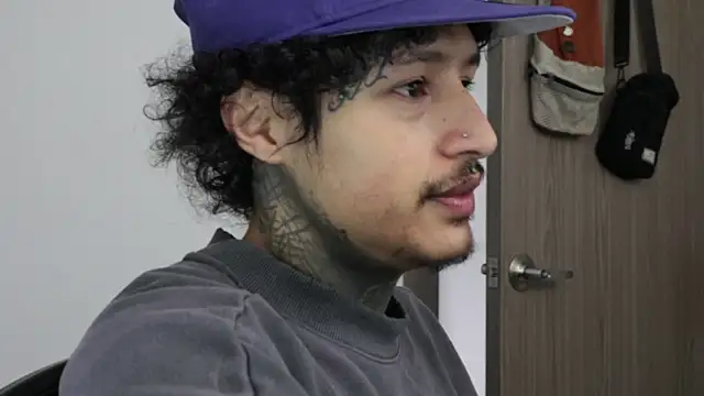 trieone online show from 02-25-26, 01:44