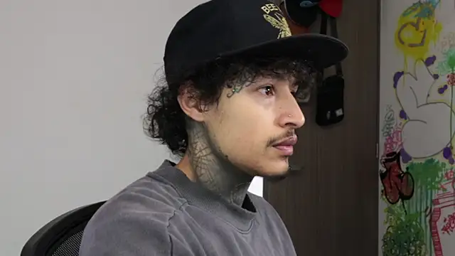 trieone online show from 03-31-26, 02:08