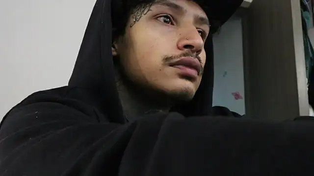 trieone online show from 10-12-25, 09:49