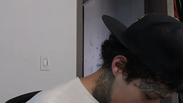 trieone online show from 09-12-25, 02:17