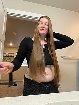 PussiesnCream  online show from 11-17-25, 04:44