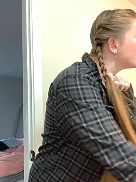 PussiesnCream  online show from 02-02-26, 05:12