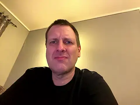 HuddledRemote online show from 03-08-25, 09:51