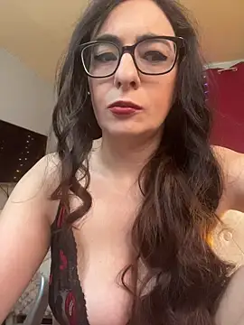 Curvy bigtitts online show from 07-04-26, 05:58