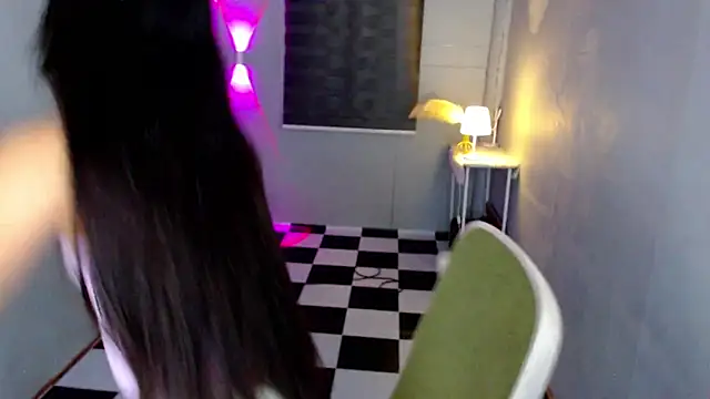 Snapshot of urnaughtydolly69 chatting on 06-17-26, 10:25 urnaughtydolly69 online show from 06-17-26, 10:25