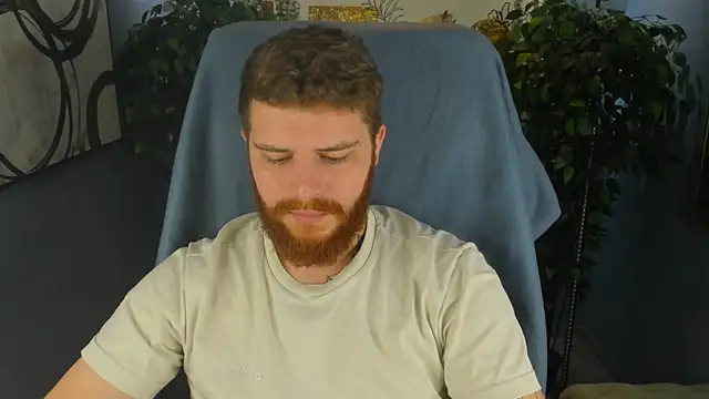 Snapshot of DominicGengry chatting on 11-15-25, 08:35 DominicGengry online show from 11-15-25, 08:35