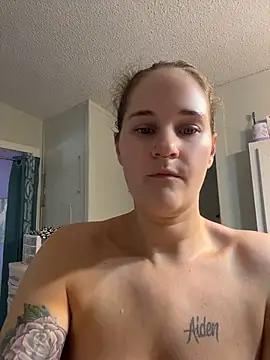 lolabunny9 online show from 05-10-26, 03:03