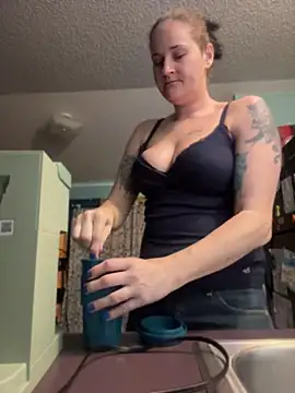 lolabunny9 online show from 06-17-26, 03:11
