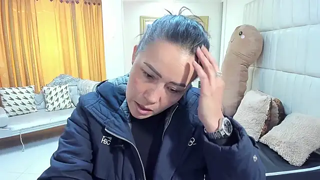 gaby trent online show from 11-05-25, 02:09