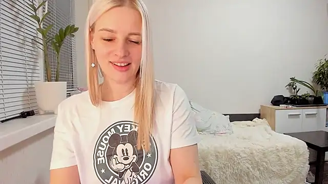 Snapshot of HILT_ON chatting on 02-28-25, 01:14 HILT ON online show from 02-28-25, 01:14