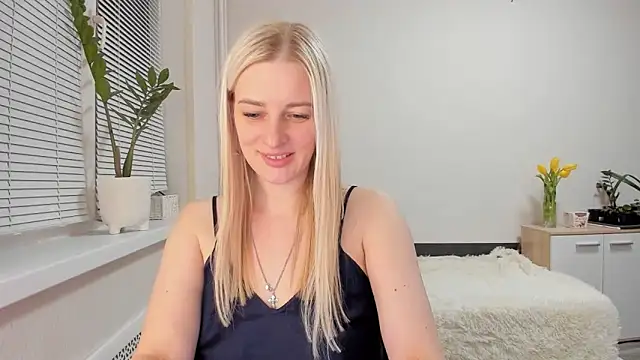 Snapshot of HILT_ON chatting on 03-07-25, 02:34 HILT ON online show from 03-07-25, 02:34