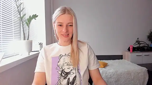 Snapshot of HILT_ON chatting on 03-01-25, 10:45 HILT ON online show from 03-01-25, 10:45