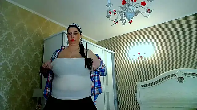 Evelyn Shy online show from 02-26-25, 10:05