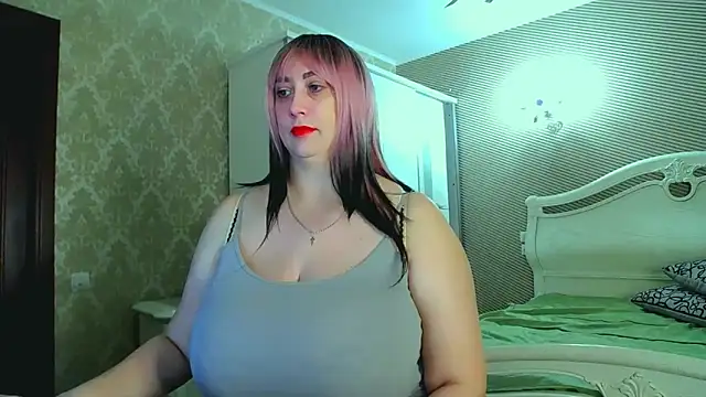 Evelyn Shy online show from 02-18-25, 07:10