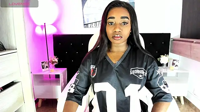 Snapshot of cristaaalclocks1 chatting on 07-16-26, 01:19 cristaaalclocks1 online show from 07-16-26, 01:19