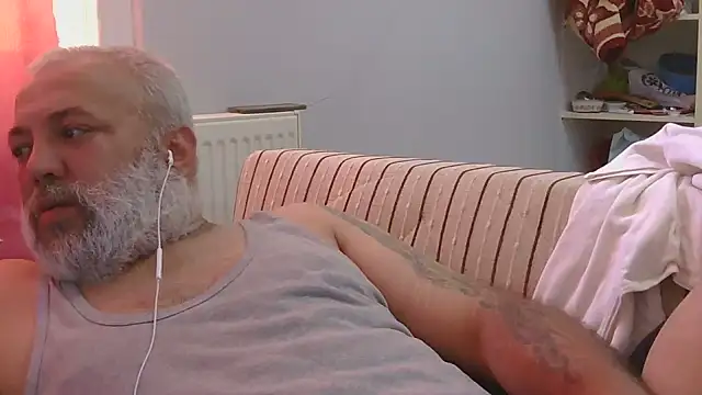 Snapshot of husoizmir chatting on 07-20-26, 01:46 husoizmir online show from 07-20-26, 01:46