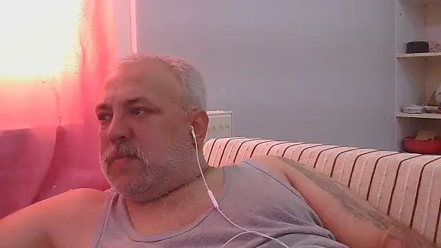 Snapshot of husoizmir chatting on 07-27-26, 11:50 husoizmir online show from 07-27-26, 11:50
