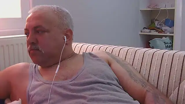 Snapshot of husoizmir chatting on 07-22-26, 11:34 husoizmir online show from 07-22-26, 11:34