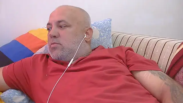 Snapshot of husoizmir chatting on 06-17-26, 12:37 husoizmir online show from 06-17-26, 12:37