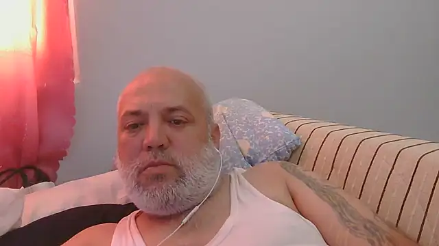 Snapshot of husoizmir chatting on 06-27-26, 12:22 husoizmir online show from 06-27-26, 12:22