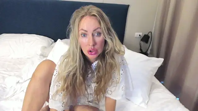 Veola new online show from 02-16-26, 02:32