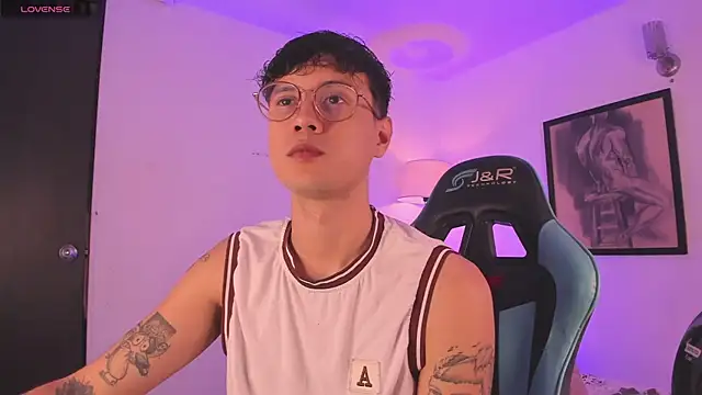 LeaneSeb online show from 10-02-25, 03:32