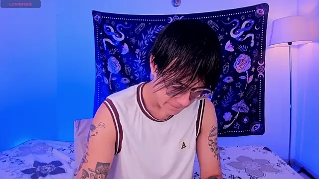 LeaneSeb online show from 02-28-25, 06:41