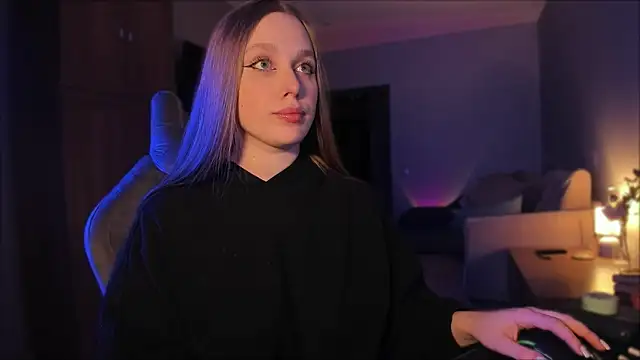 Rachel Ro online show from 12-24-24, 06:17