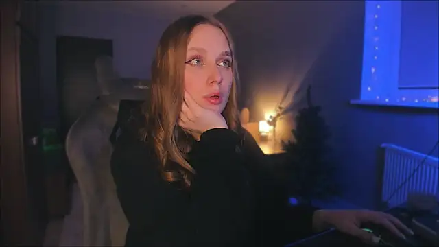 Rachel Ro online show from 12-16-24, 01:21