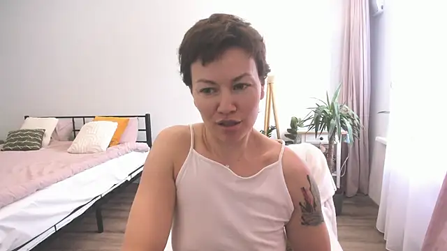 Alexisweet online show from 05-11-26, 04:14