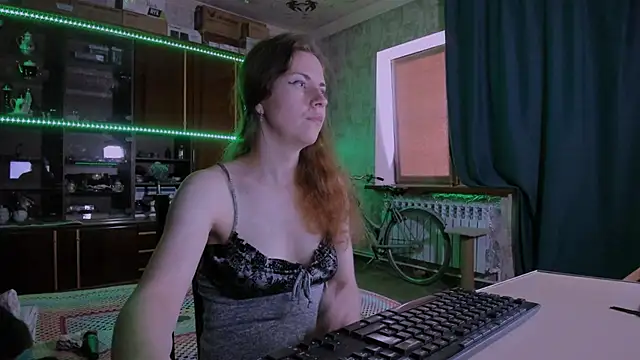 Snapshot of pa1e_pr1ncess chatting on 07-11-26, 06:46 pa1e pr1ncess online show from 07-11-26, 06:46